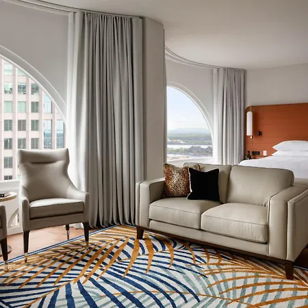 Montreal Marriott Chateau Champlain-3