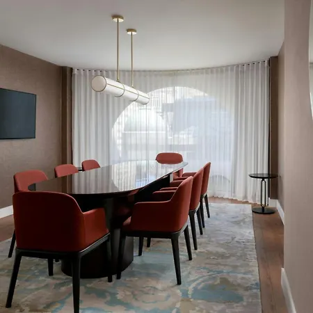Montreal Marriott Chateau Champlain-3